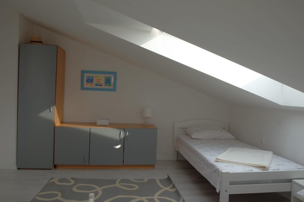 Apartment Dubravka Малинска Экстерьер фото